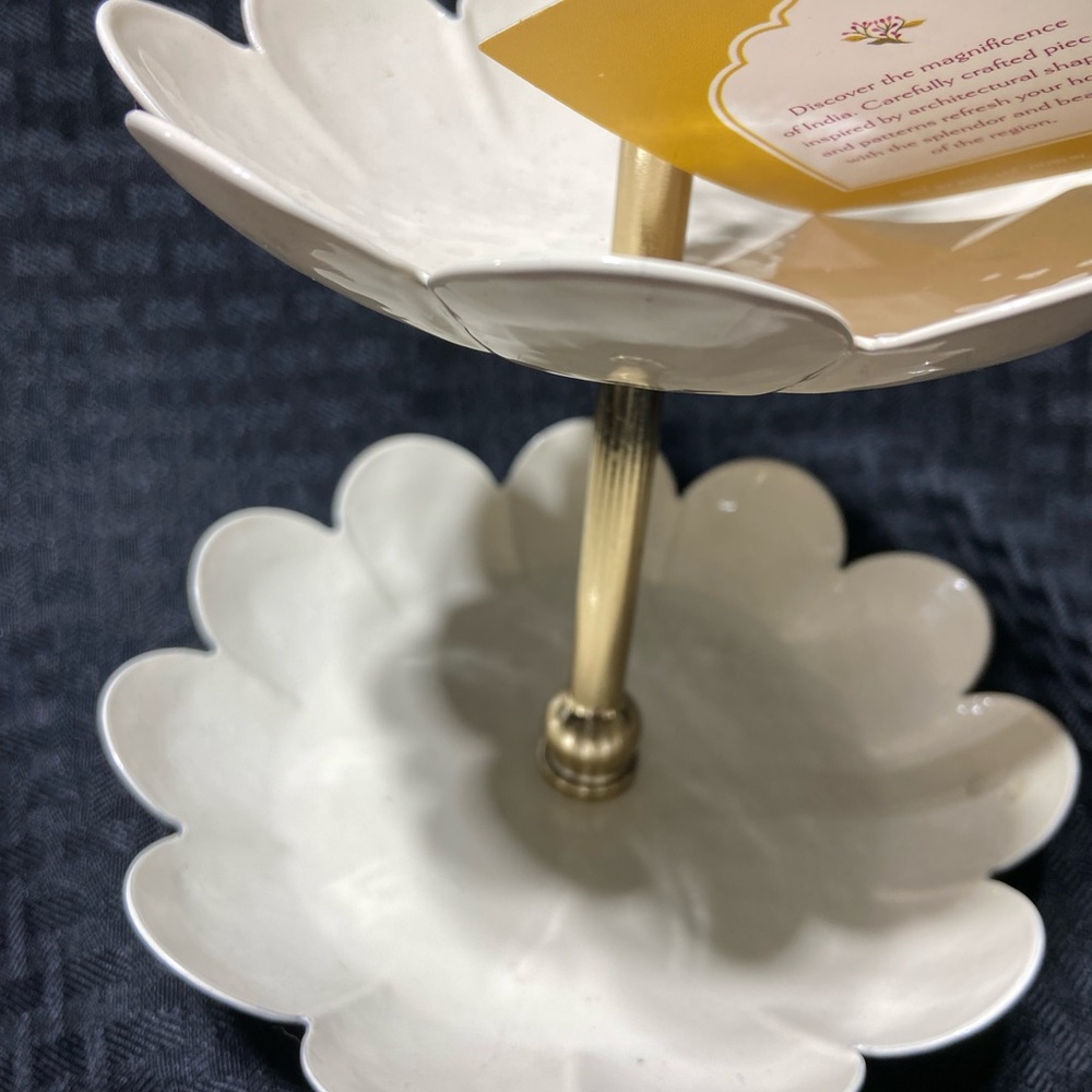 Elegant Two-Tier Cream and Gold Tray NWT - Picture 3 of 8